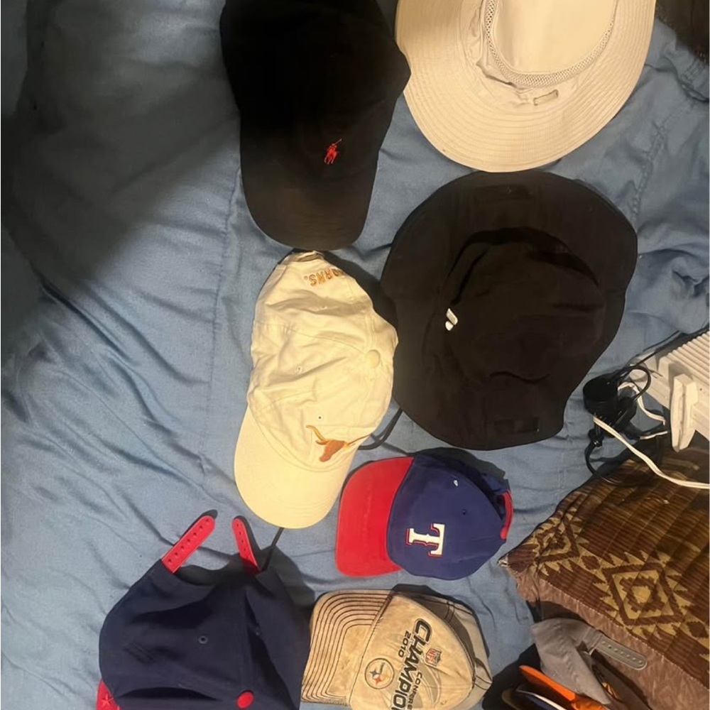 Assorted Baseball Caps Collection - Picture 5 of 5
